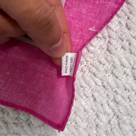 LILLY PULITZER x FORD Breast Cancer Awareness Cotton Square Scarf - Picture 7 of 8